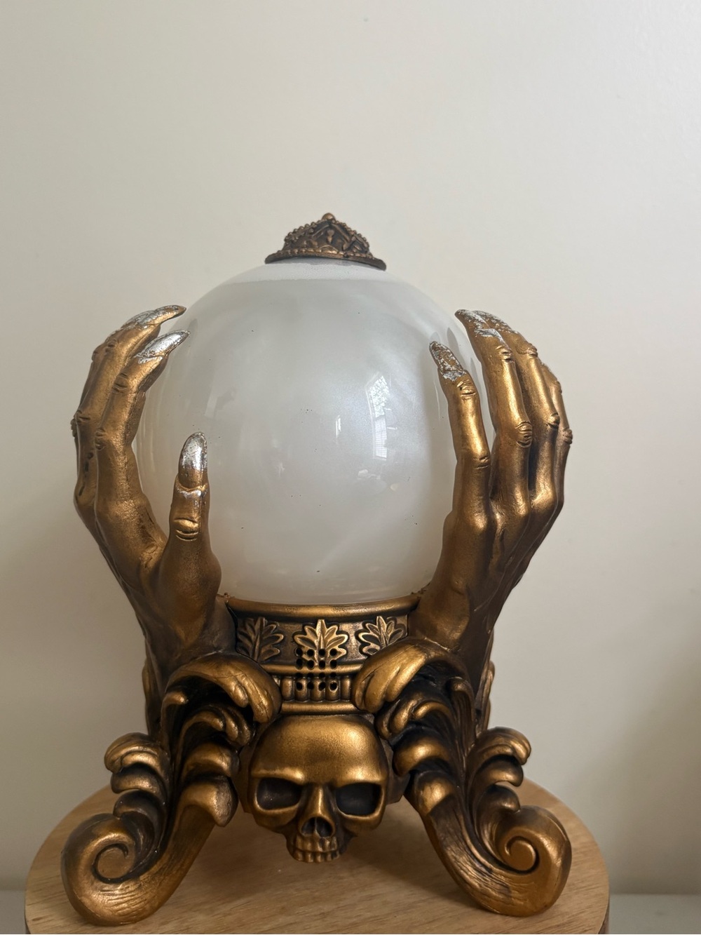 Martha Stewart Home Halloween Crystal Ball White Swirl Gold Tone Sound & Motion